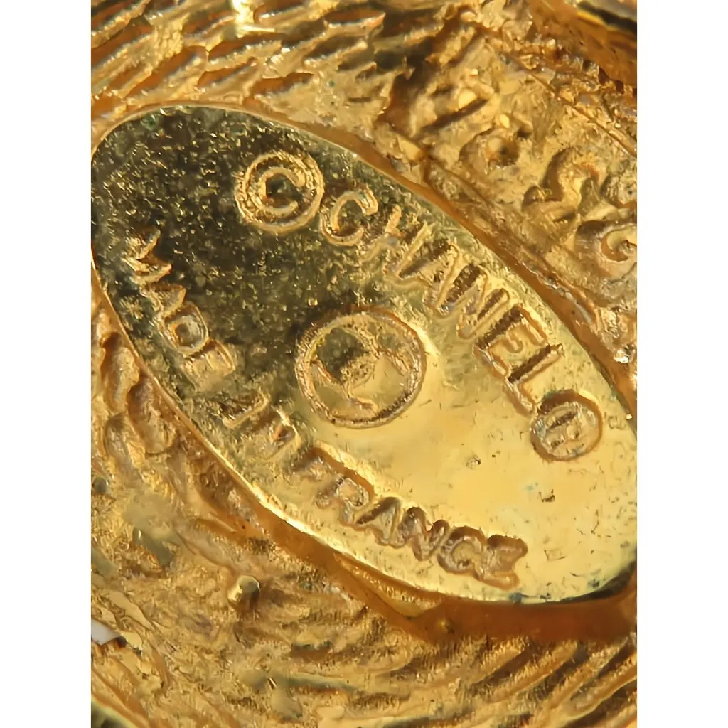 Chanel CC Gold Plated Quilted Button Clip On Earrings Gold Metal Very good - Box View