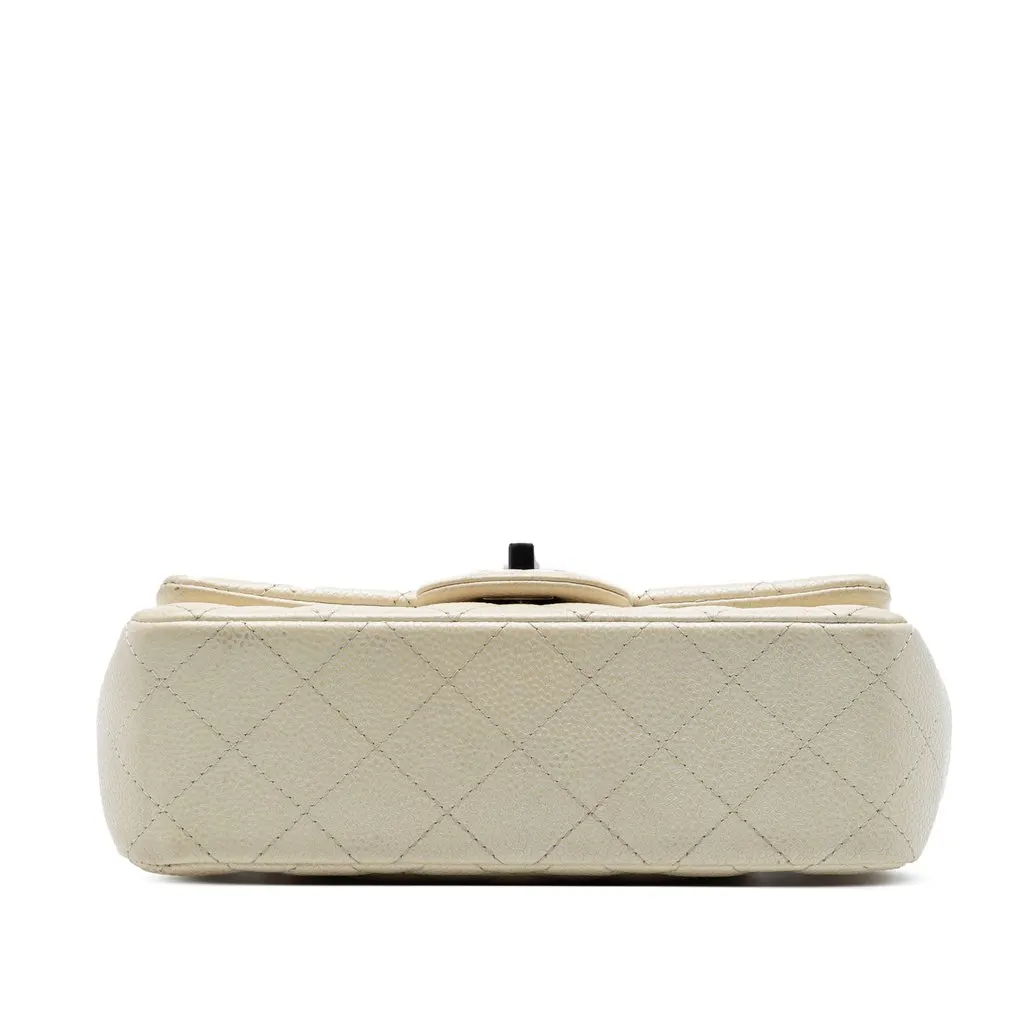 Chanel Mini Rectangular Classic Caviar Single Flap White Leather Very good - Inside View