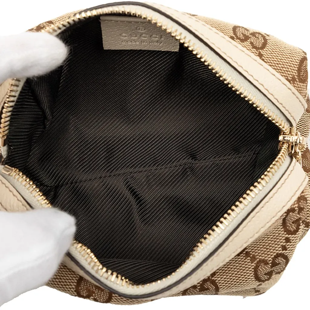 Gucci GG Canvas Cosmetic Pouch Beige Very good - Model View