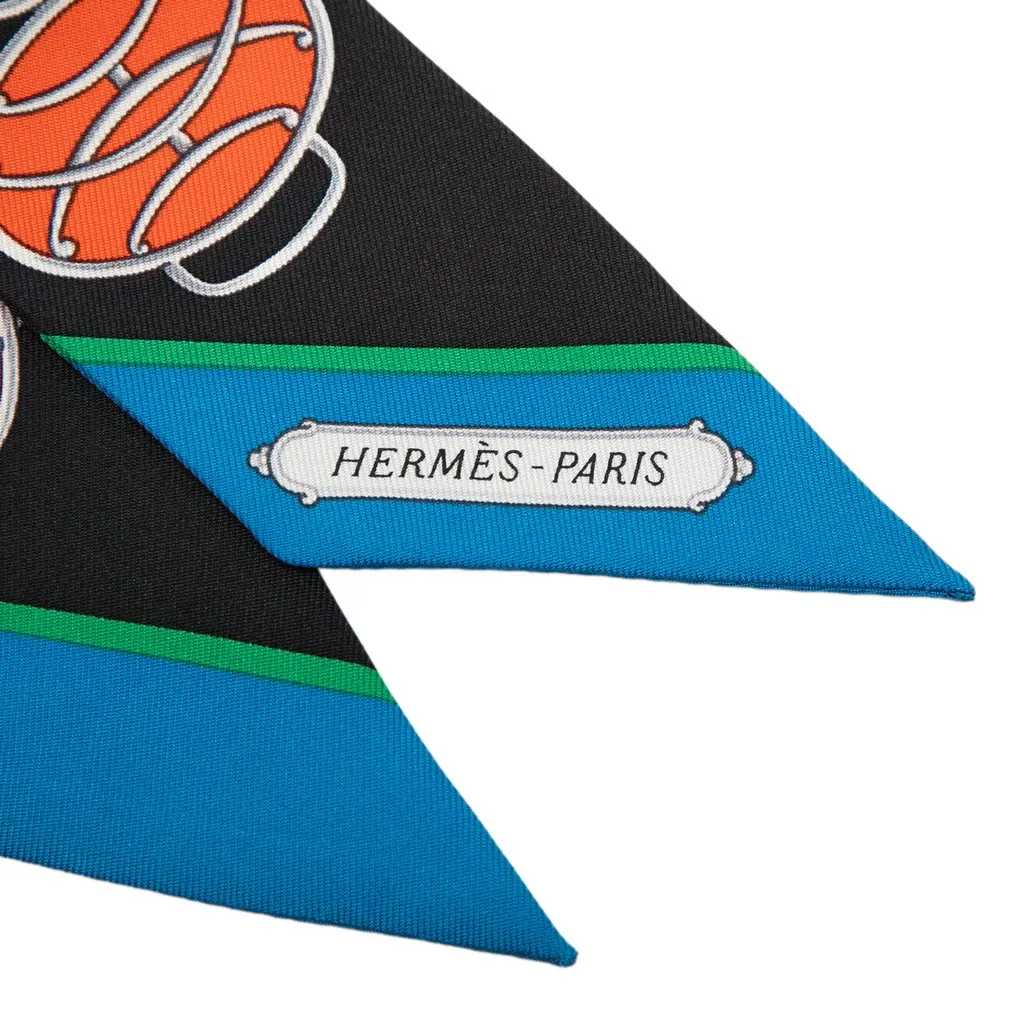 Hermès Lift Profile Silk Twilly Scarf Black Silk Never worn - Inside View