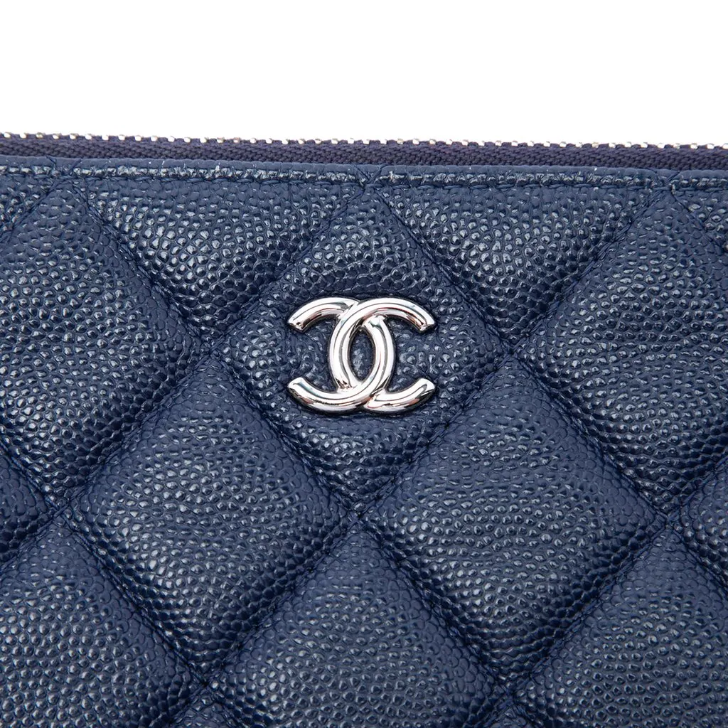 Chanel Medium Quilted Caviar O Case Clutch Blue Leather Very good - Box View