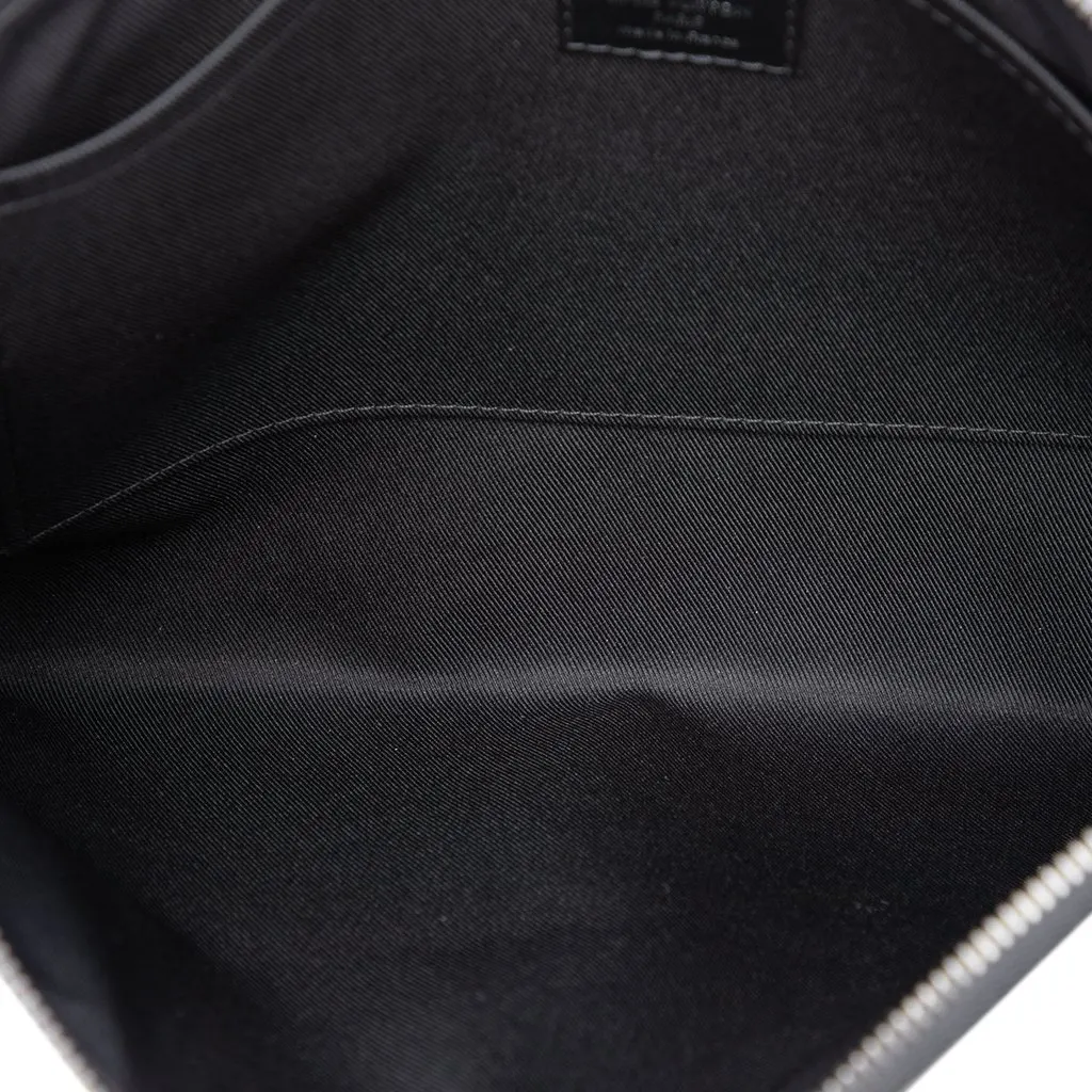 Louis Vuitton Monogram Eclipse Discovery Pochette GM Black Very good - Model View