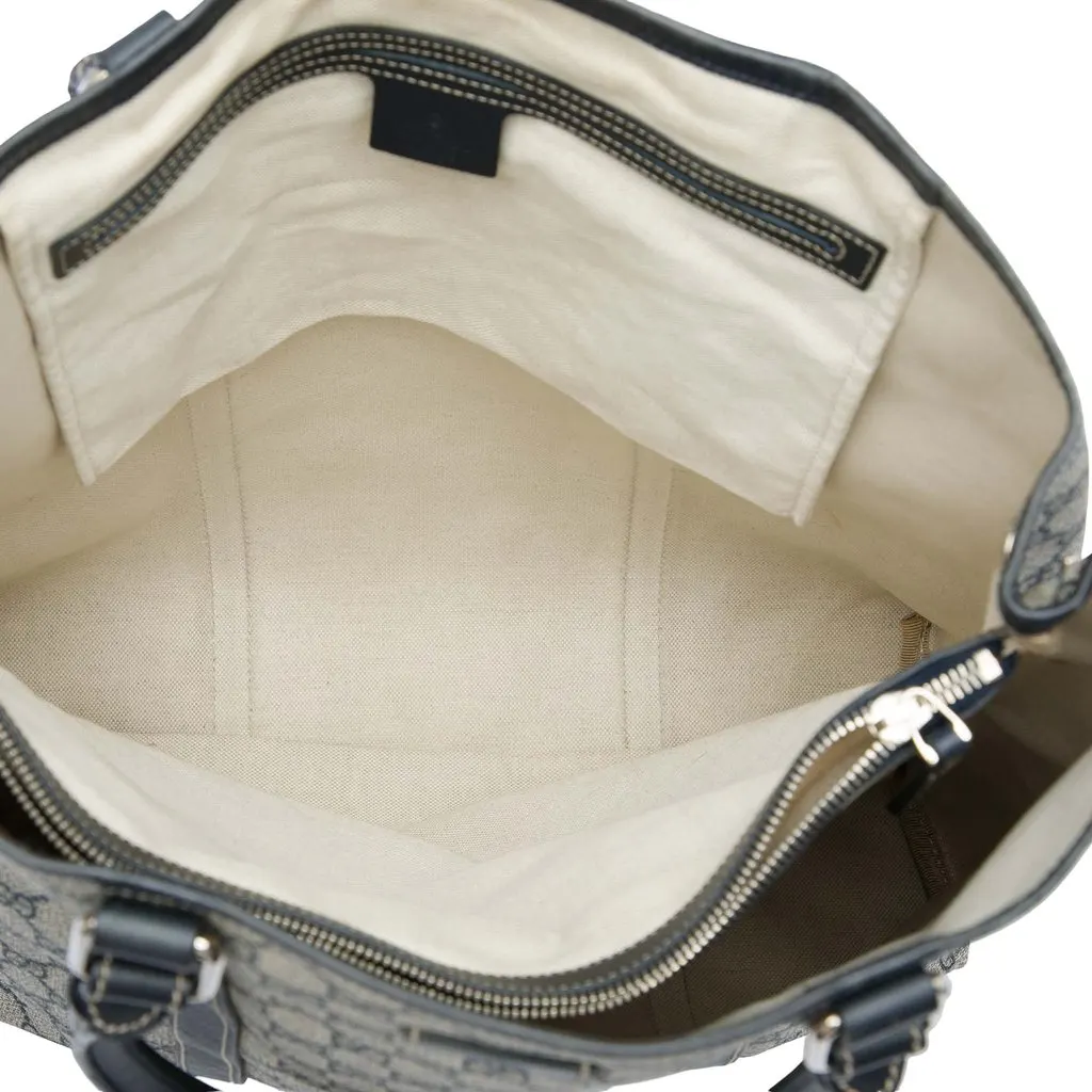 Gucci GG Supreme Joy Vertical Tote Beige Canvas Very good - Model View