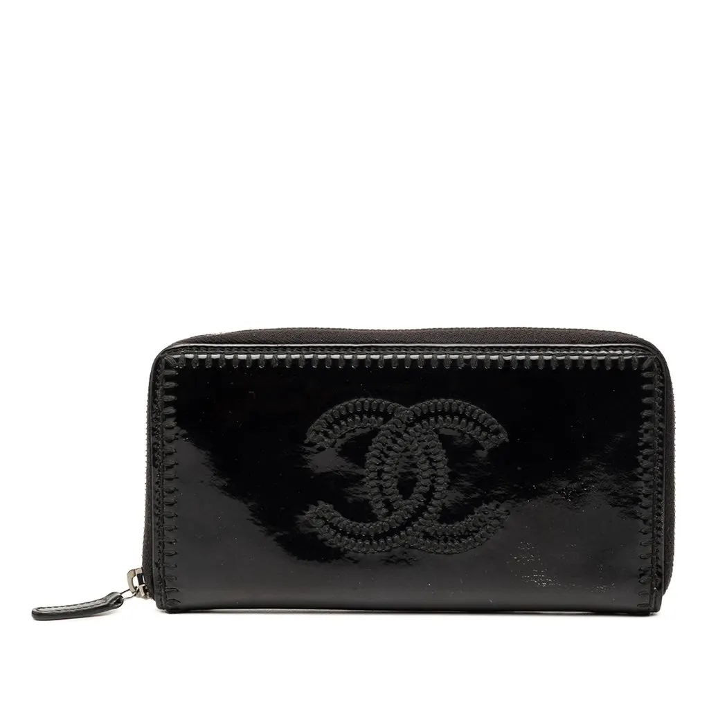 Chanel CC Patent Stitched Long Wallet Black Leather Very good - Front View