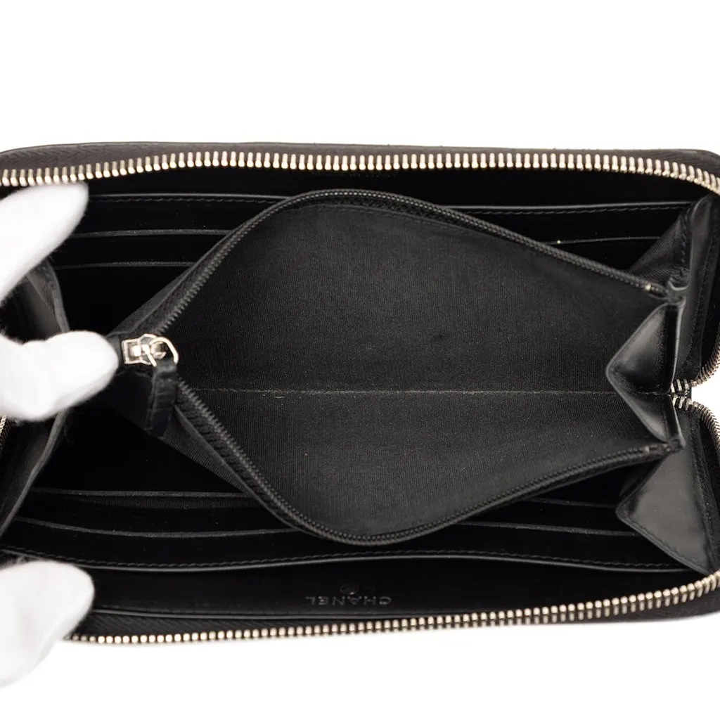 Chanel CC Patent Stitched Long Wallet Black Leather Very good - Model View