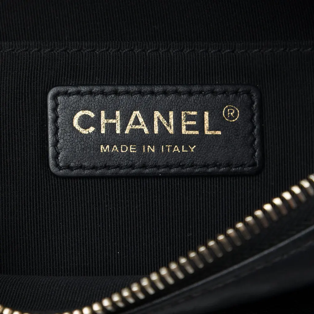 Chanel Quilted Lambskin Classic Bi Waist Bag Black Leather Very good - Box View