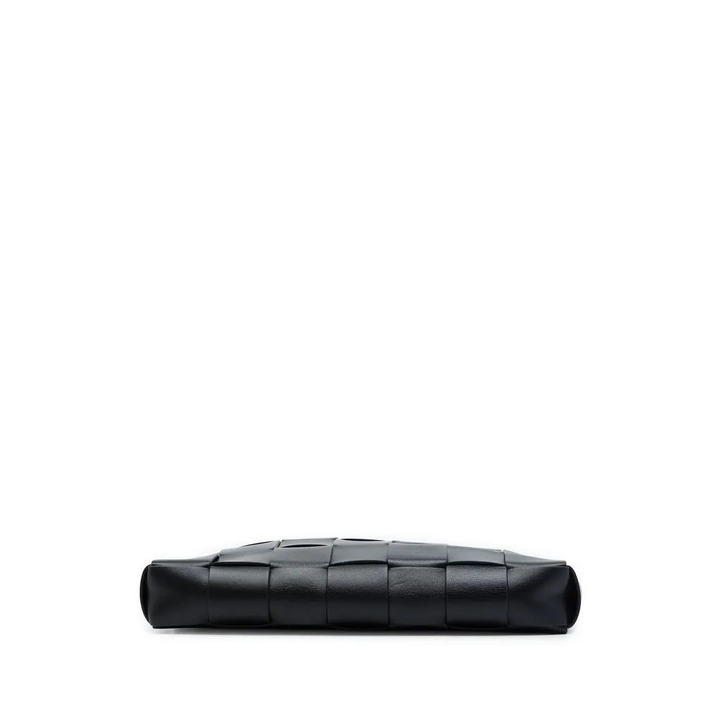 Bottega Veneta Lambskin Maxi Intrecciato The Snap Clutch Black Leather Very good - Inside View