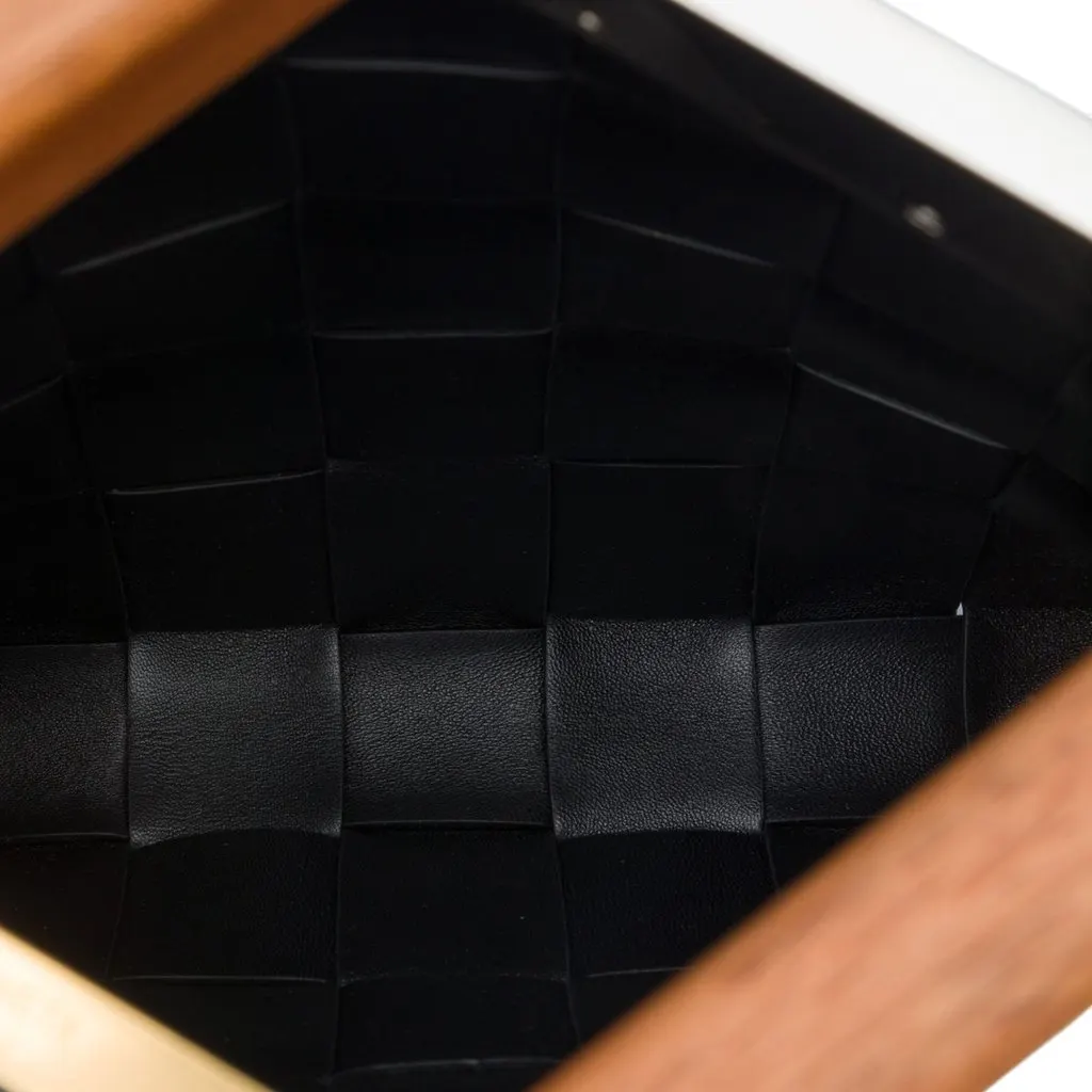 Bottega Veneta Lambskin Maxi Intrecciato The Snap Clutch Black Leather Very good - Model View