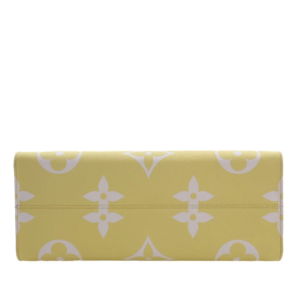 Louis Vuitton Monogram Giant By The Pool Onthego GM Pink Very good - Box View