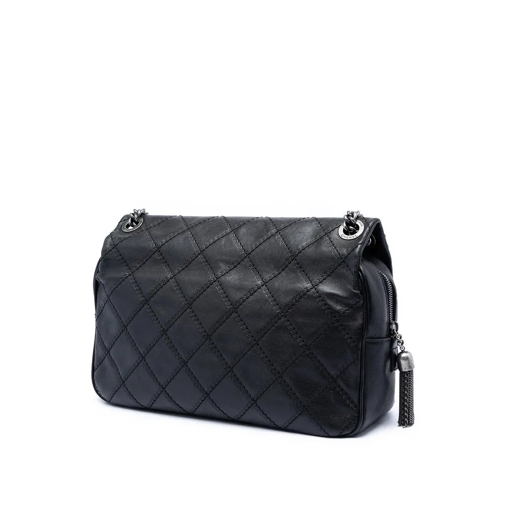 Chanel Paris Edinburgh Jumbo Quilted Calfskin Coco Sporran Flap Black Leather Very good - Back View