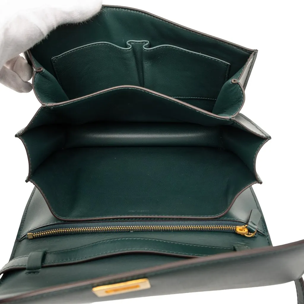 Celine Medium Calfskin Classic Box Green Leather Very good - Model View