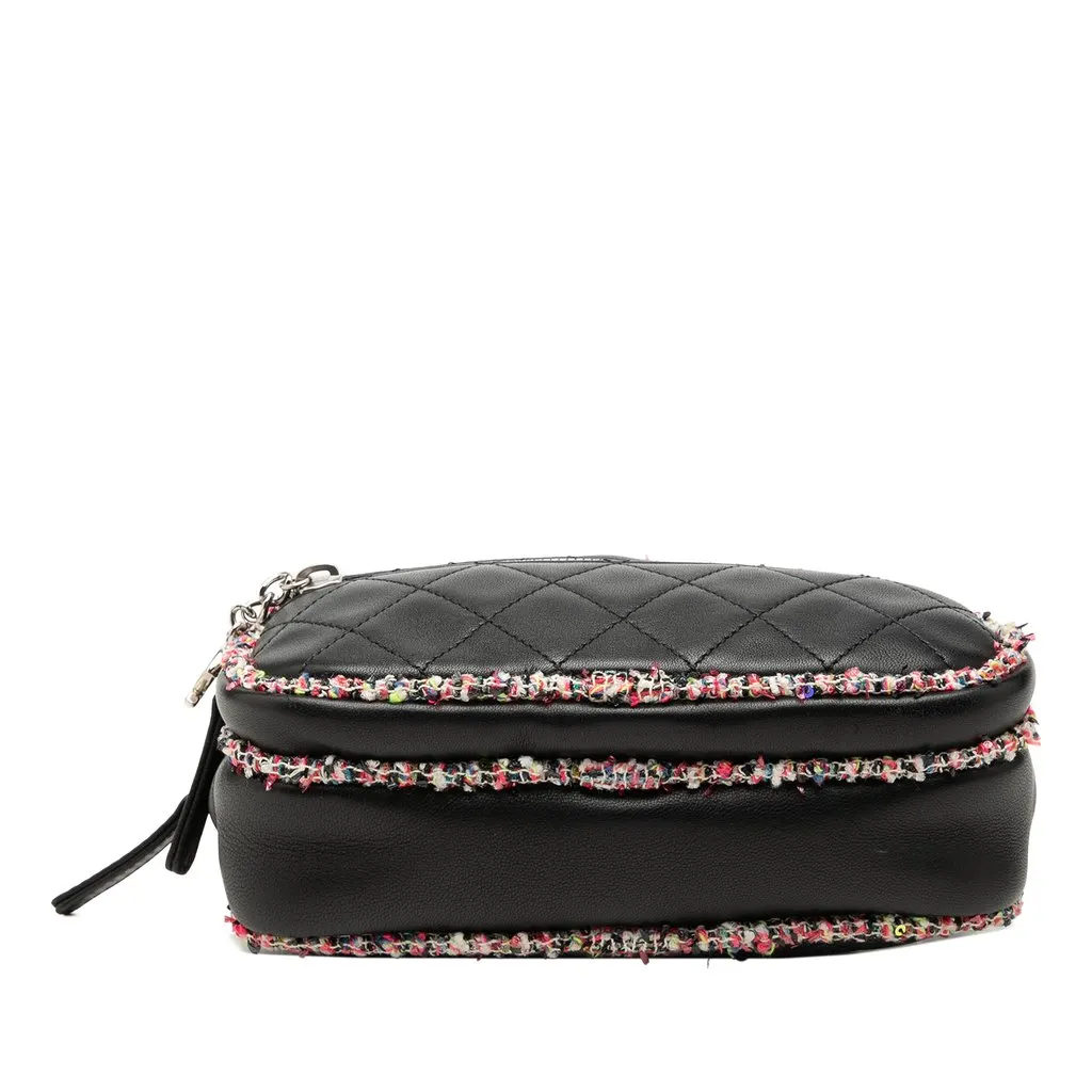 Chanel CC Quilted Lambskin Tweed Elegant Trim Front Zip Camera Bag Black Leather Very good - Inside View