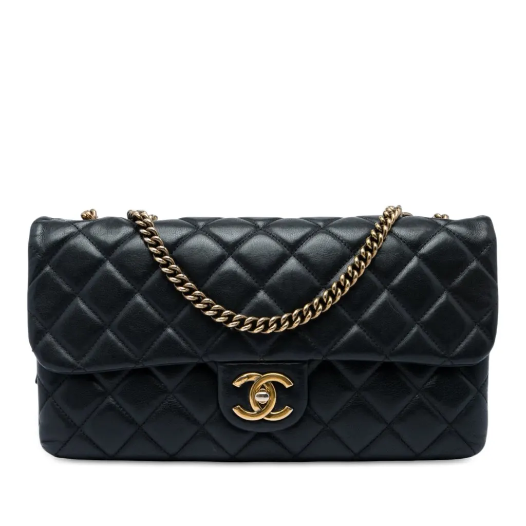 Chanel Quilted Calfskin CC Crown Flap Black Leather Very good - Front View