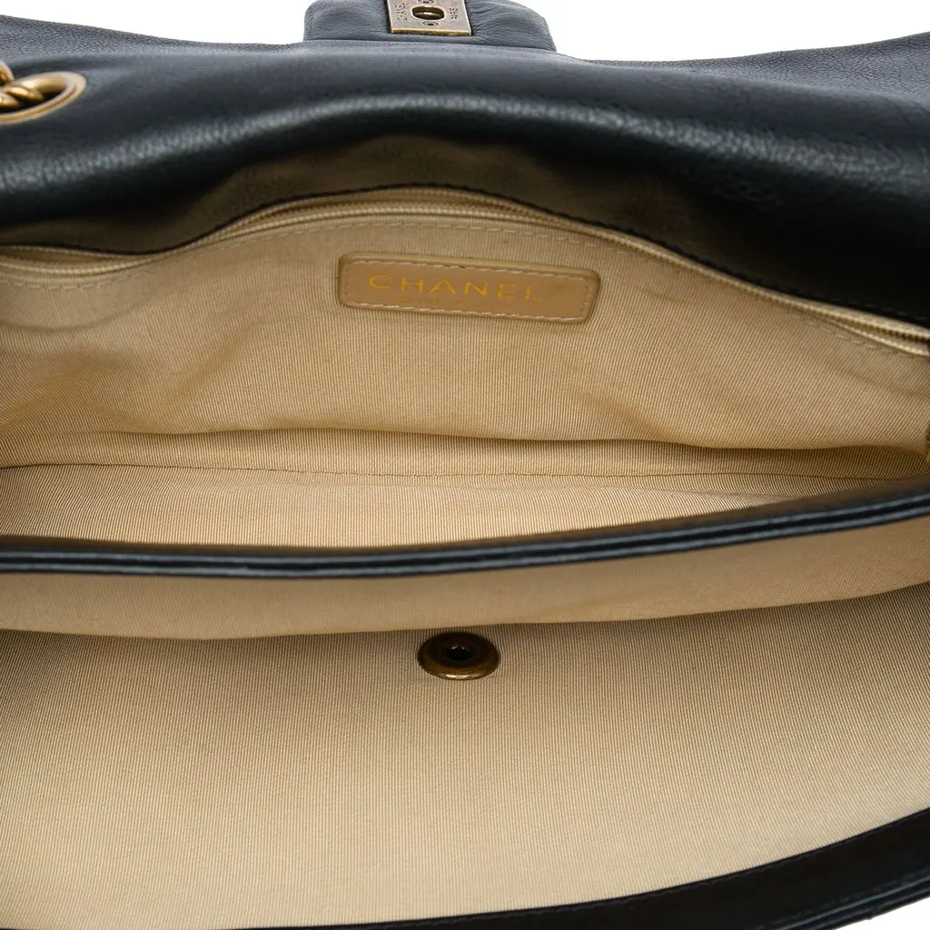 Chanel Quilted Calfskin CC Crown Flap Black Leather Very good - Model View