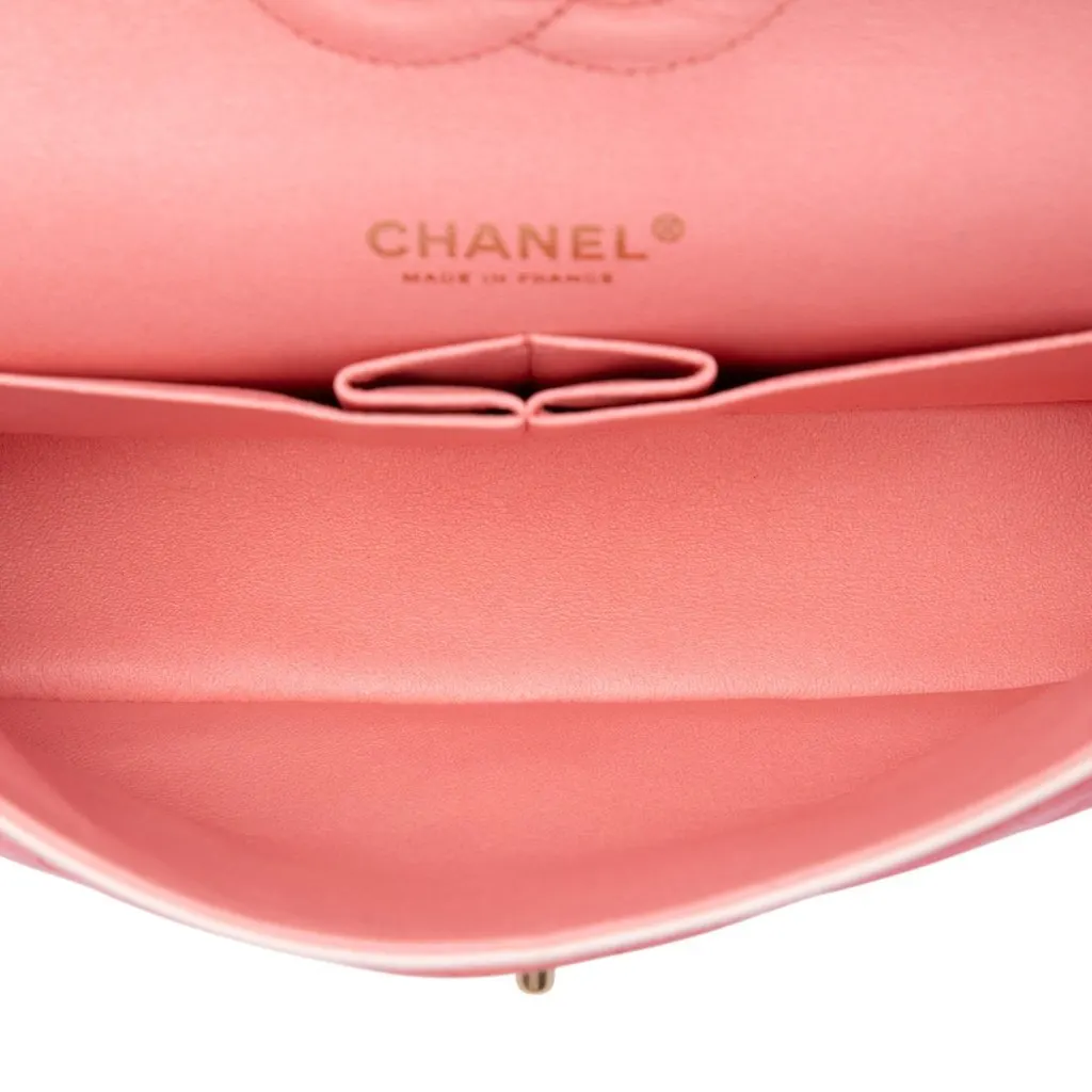 Chanel Medium Classic Ombre Lambskin Double Flap Pink Leather Very good - Model View