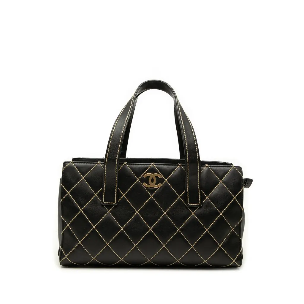 Chanel Medium CC Quilted Calfskin Wild Stitch Tote Black Leather Good - Front View