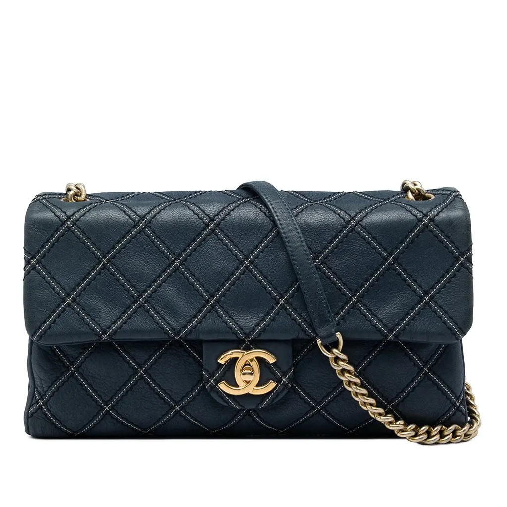 Chanel Jumbo Quilted Calfskin Triple Stitched Flap Blue Leather Very good - Front View