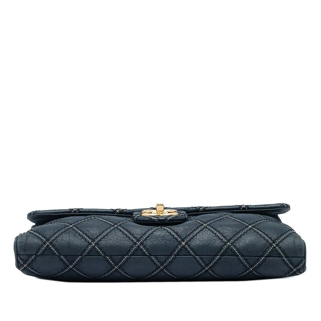 Chanel Jumbo Quilted Calfskin Triple Stitched Flap Blue Leather Very good - Inside View