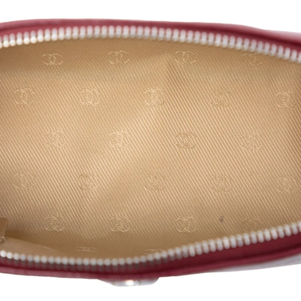Chanel CC Calfskin Cosmetic Pouch Red Leather Very good - Model View