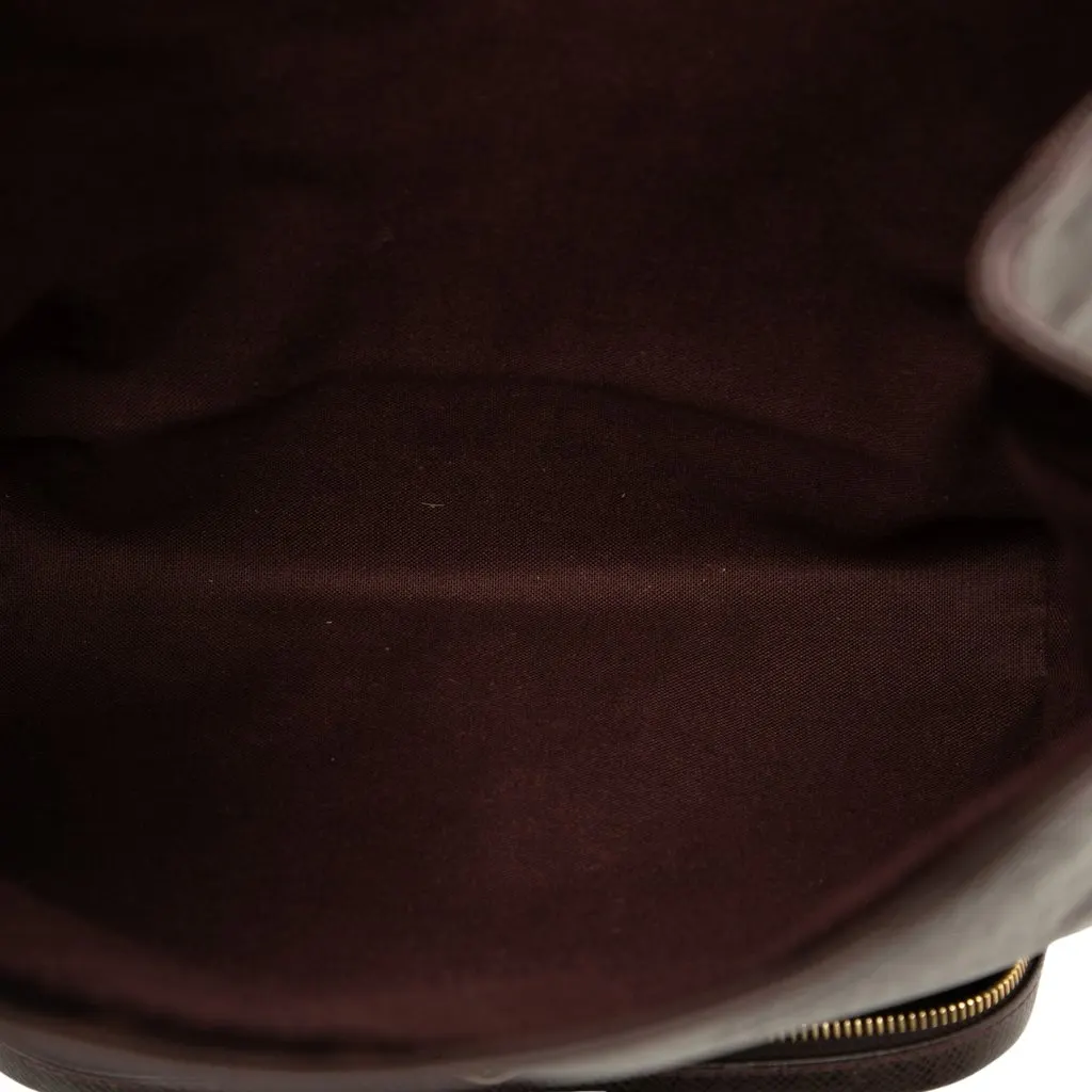 Louis Vuitton Taiga Cassiar Red Leather Very good - Model View