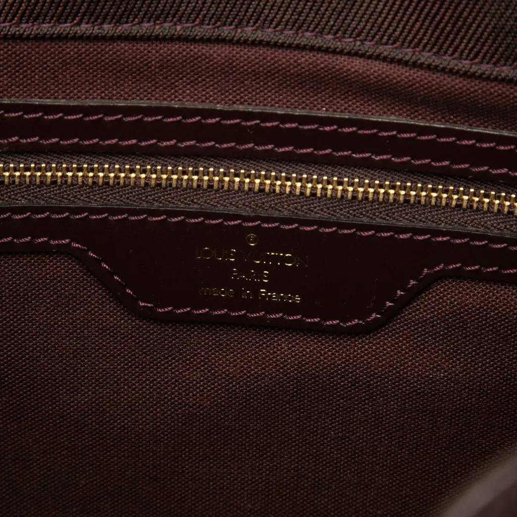 Louis Vuitton Taiga Cassiar Red Leather Very good - Box View