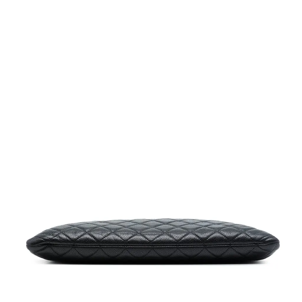 Chanel Large Quilted Caviar O Case Clutch Black Leather Very good - Inside View