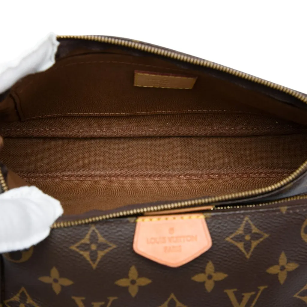 Louis Vuitton Monogram Multi Pochette Accessoires Brown Canvas Very good - Model View