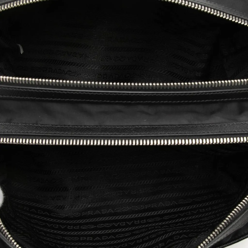 Prada Saffiano Trimmed Re Nylon Travel Pouch Black Very good - Model View