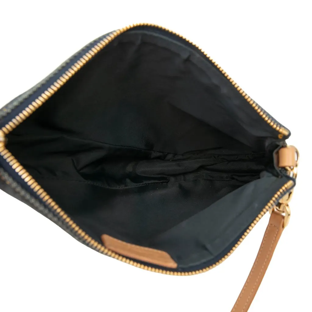 Dior Mini Denim Saddle Pochette Blue Very good - Model View