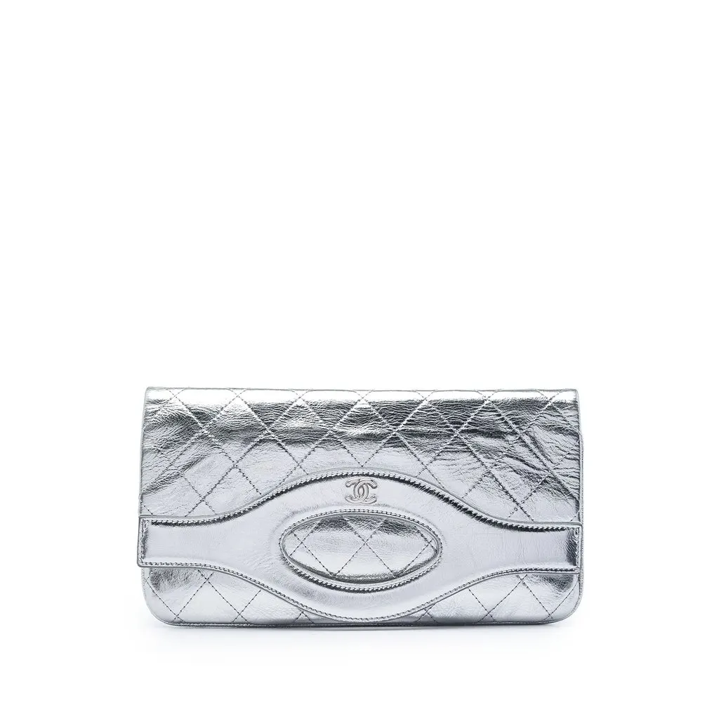 Chanel Quilted Metallic Calfskin 31 Clutch Silver Leather Very good - Front View
