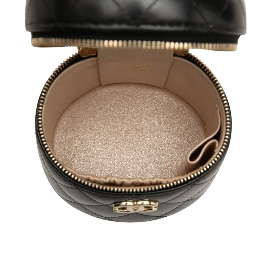 Chanel Mini Quilted Lambskin Ruched Handle Vanity Case Black Leather Very good - Model View