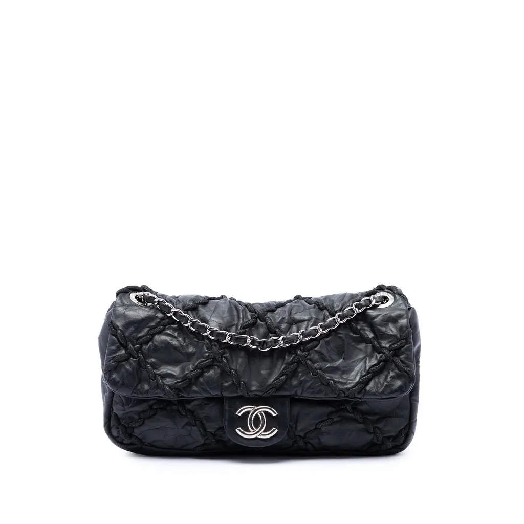 Chanel Medium Quilted Crinkled Calfskin Ultra Stitch Flap Black Leather Very good - Front View