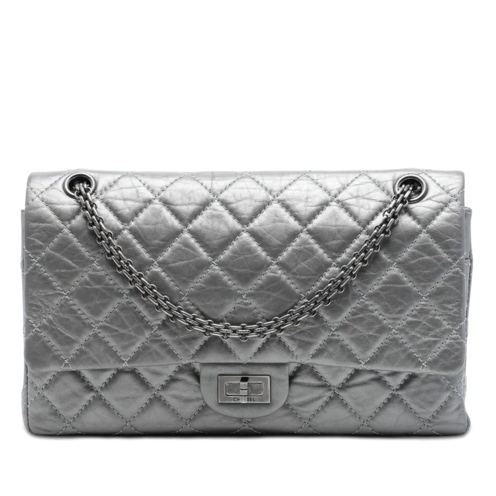 Chanel Quilted Metallic Aged Calfskin Reissue 2.55 Double Flap 226 Silver Leather Very good - Front View