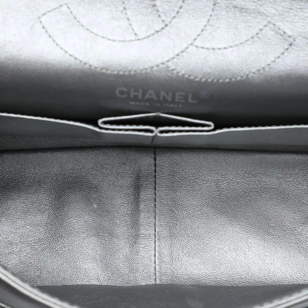 Chanel Quilted Metallic Aged Calfskin Reissue 2.55 Double Flap 226 Silver Leather Very good - Model View
