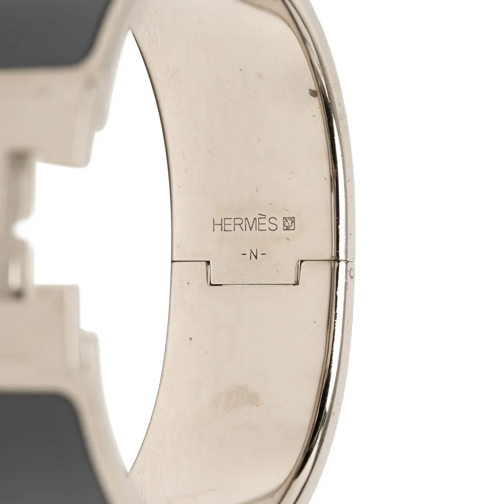 Hermès Wide Enamel Clic Clac H Bracelet PM MultiColor Very good - Model View