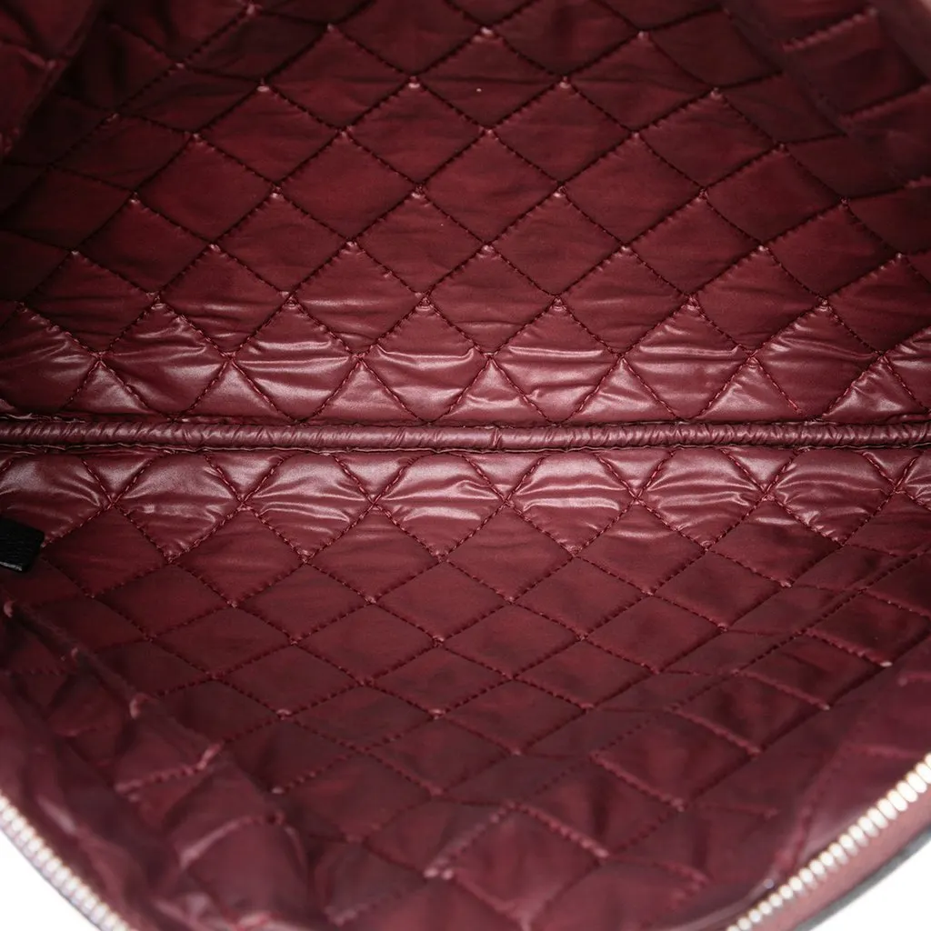 Chanel Large Quilted Caviar O Case Clutch Black Leather Very good - Model View