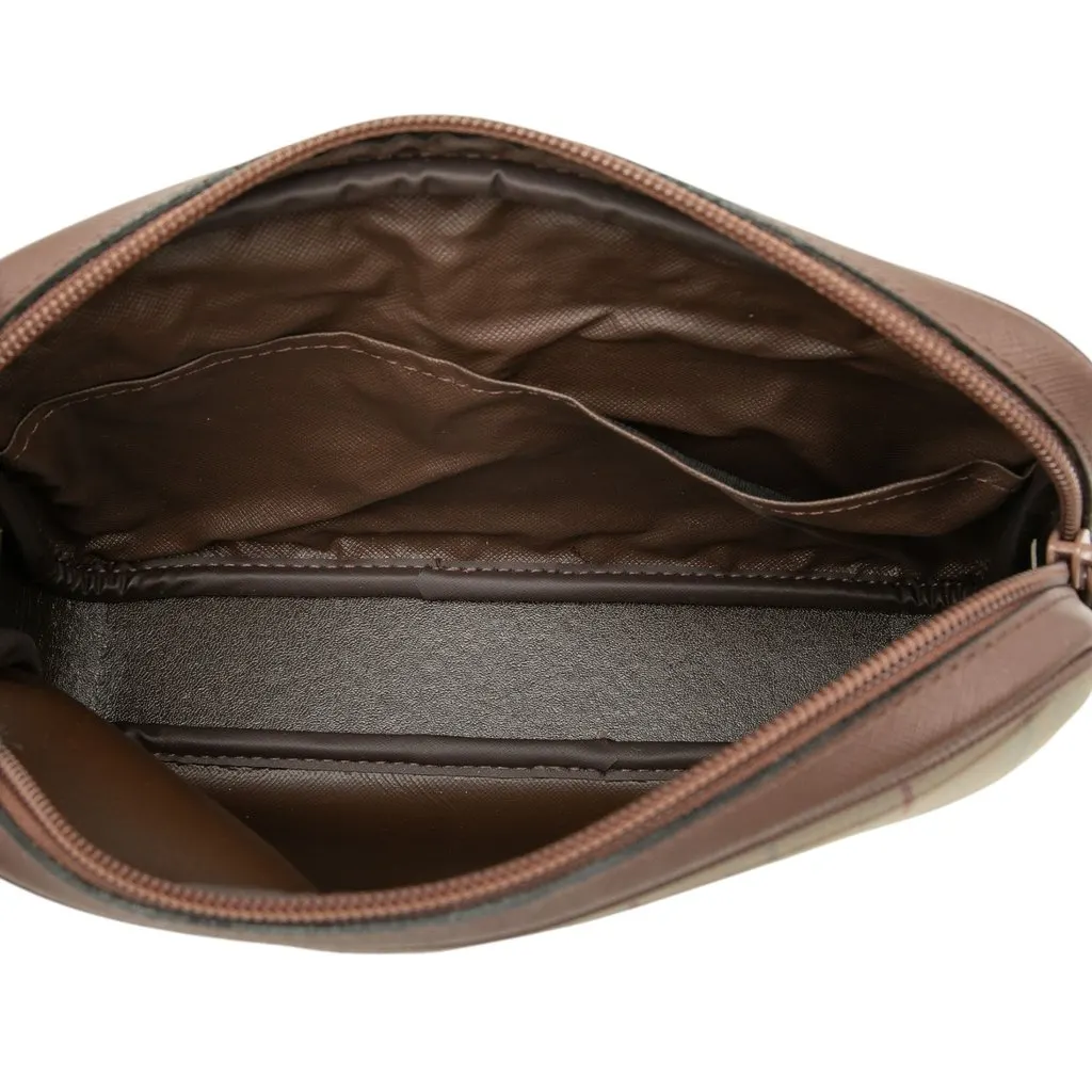 Burberry Vintage Check Canvas Clutch Brown Canvas Very good - Model View