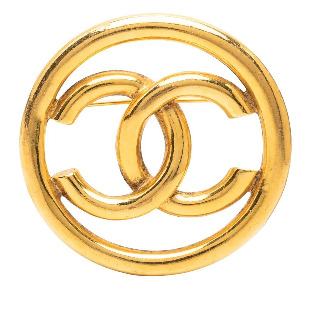 Chanel CC Gold Plated Round Brooch Gold Metal Very good - Front View