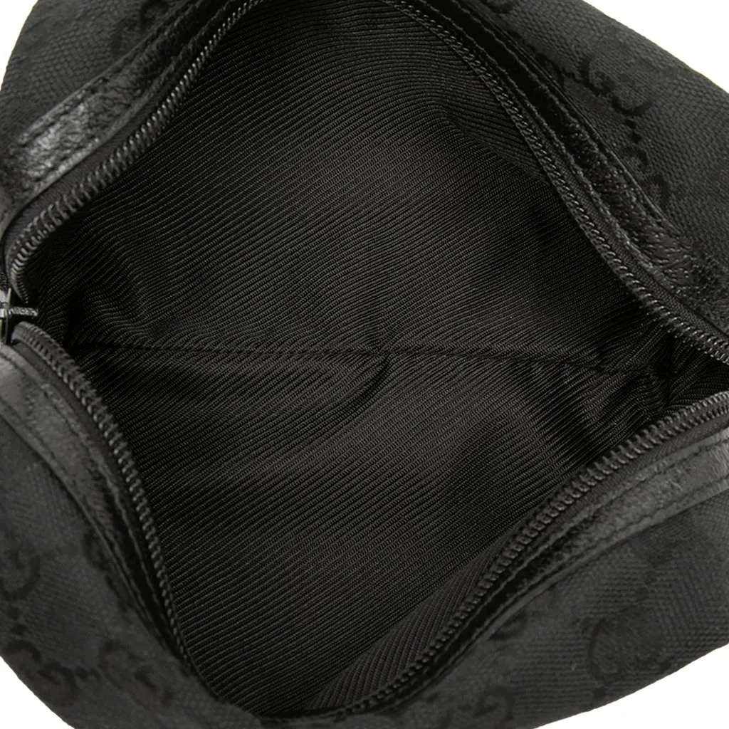 Gucci GG Canvas Cosmetic Pouch Black Very good - Model View