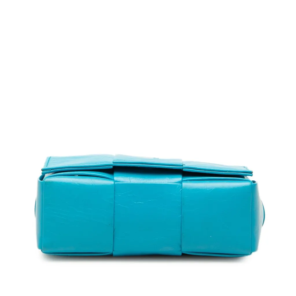 Bottega Veneta Candy Paper Calfskin Intrecciato Cassette Crossbody Blue Leather Very good - Inside View
