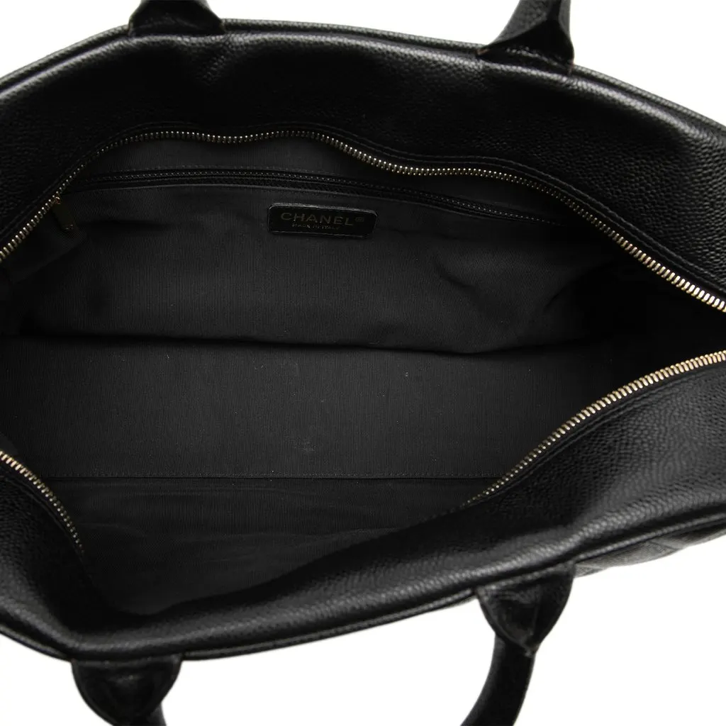 Chanel Large CC Quilted Caviar Bowler Bag Black Leather Very good - Model View