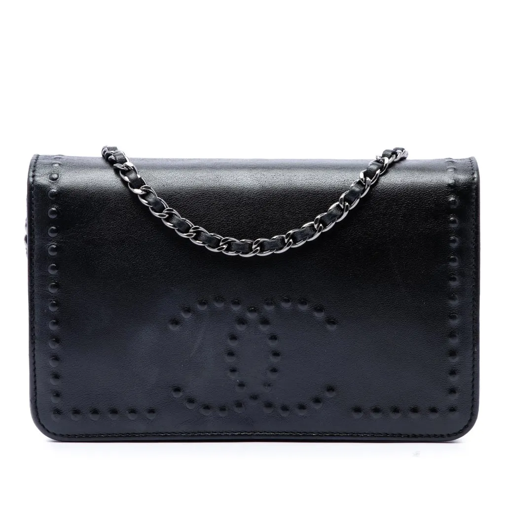 Chanel CC Embossed Lambskin Wallet on Chain Black Leather Very good - Front View