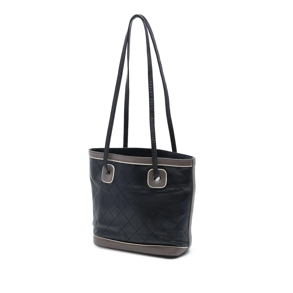 Chanel CC Quilted Lambskin Country Club Tote Black Leather Very good - Back View
