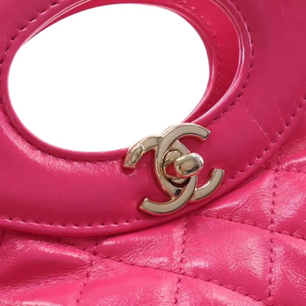 Chanel Large Quilted Glazed Calfskin 31 Shopping Bag Pink Leather Very good - Model View