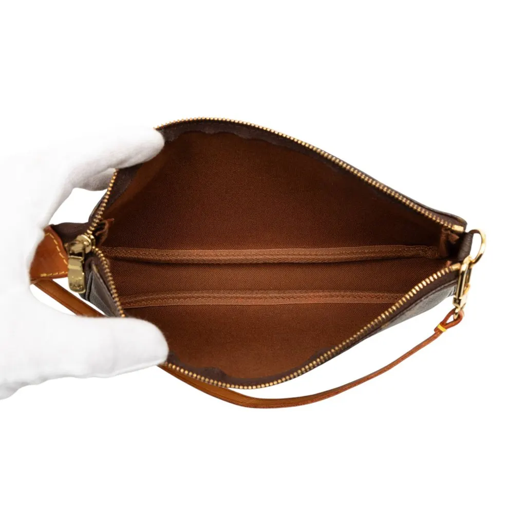 Louis Vuitton Monogram Pochette Accessoires Brown Very good - Model View