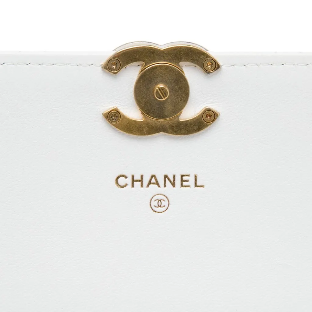 Chanel Quilted Lambskin Candy Chain Clutch with Chain White Leather Very good - Box View