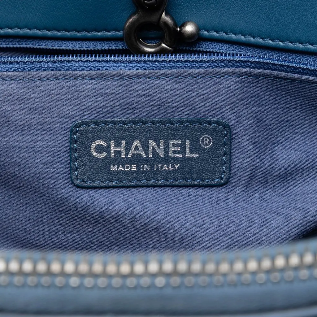 Chanel CC Quilted Aged Calfskin Bowling Bag Blue Leather Very good - Box View