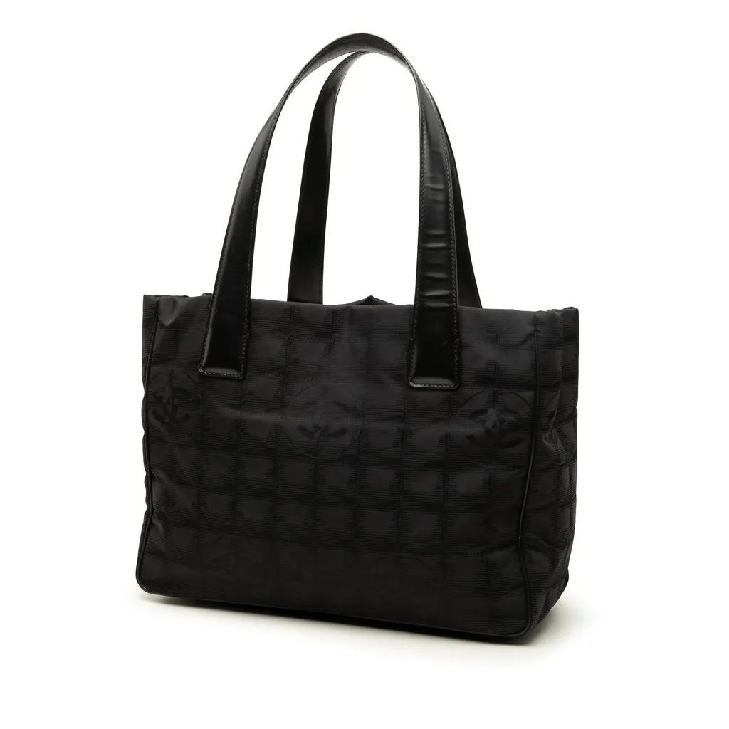 Chanel New Travel Line Nylon Tote Black Very good - Back View