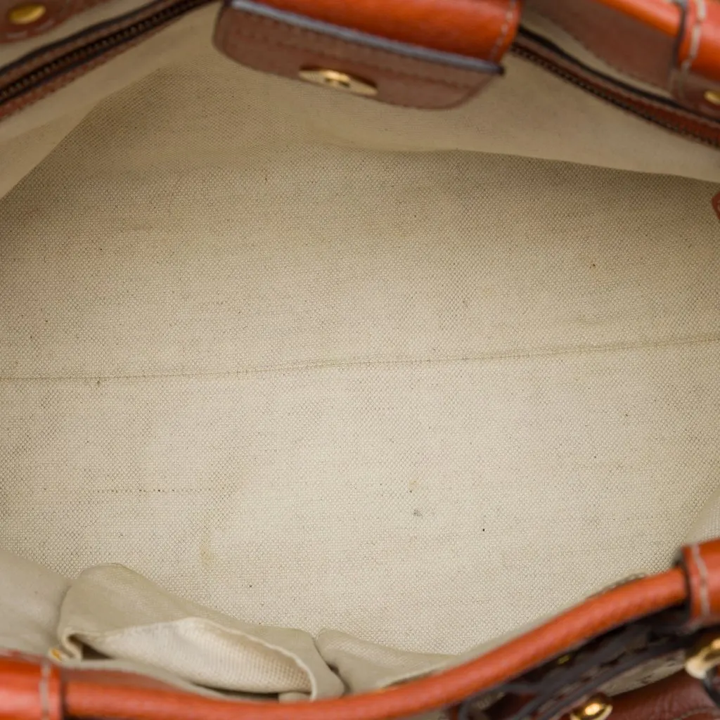 Gucci GG Canvas Running Tote Beige Canvas Very good - Model View