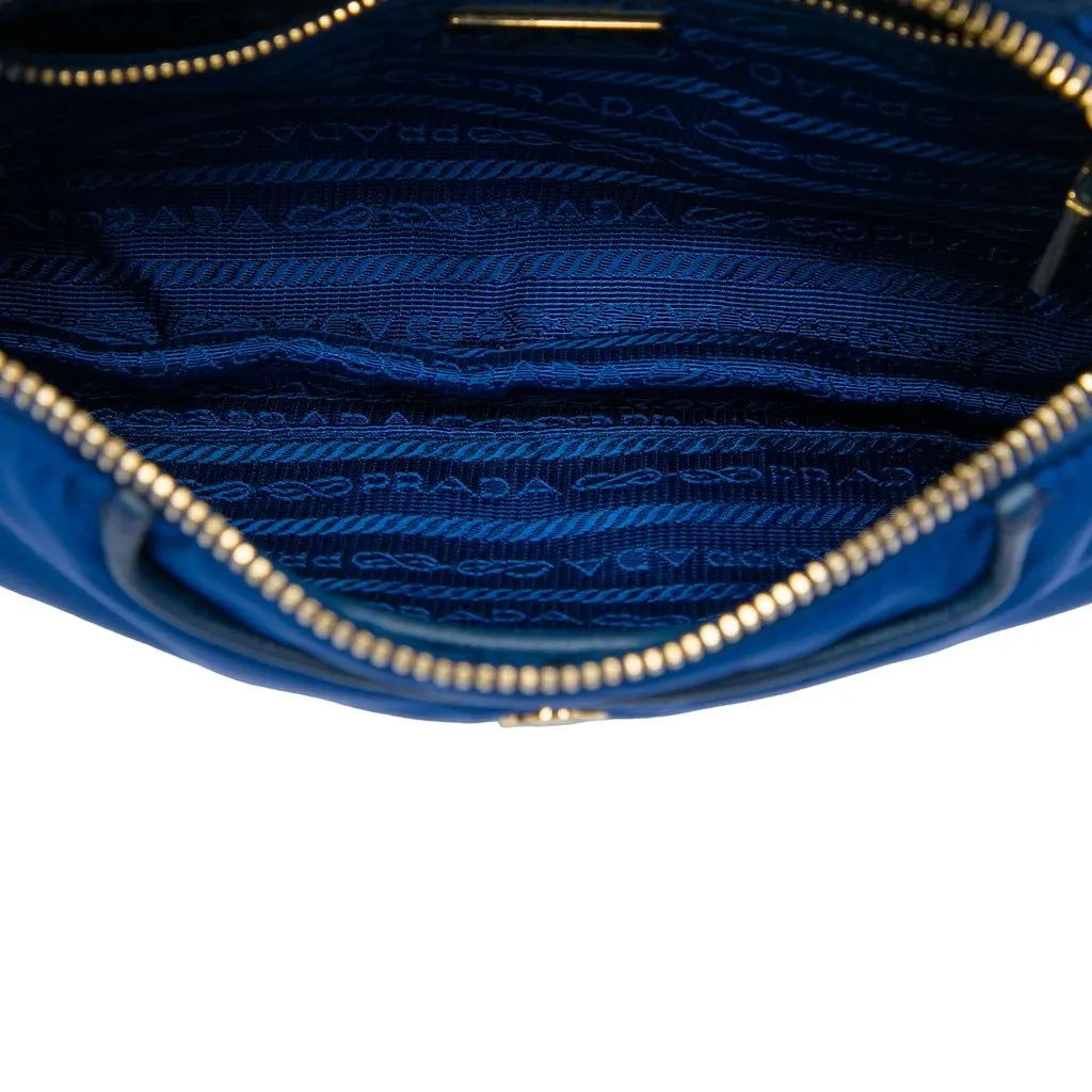 Prada Saffiano Trimmed Tessuto Chain Crossbody Blue Very good - Model View